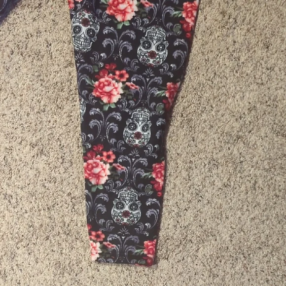 Terra & Sky Multicolor Floral Pants - Picture 13 of 15